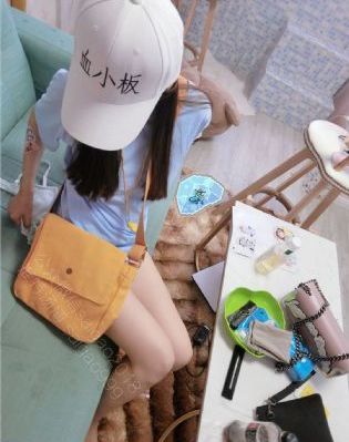 小蜜桃5_4K在线视频播放